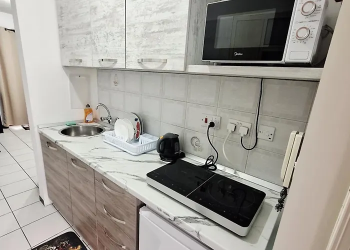 アパート Lovely Paceville H